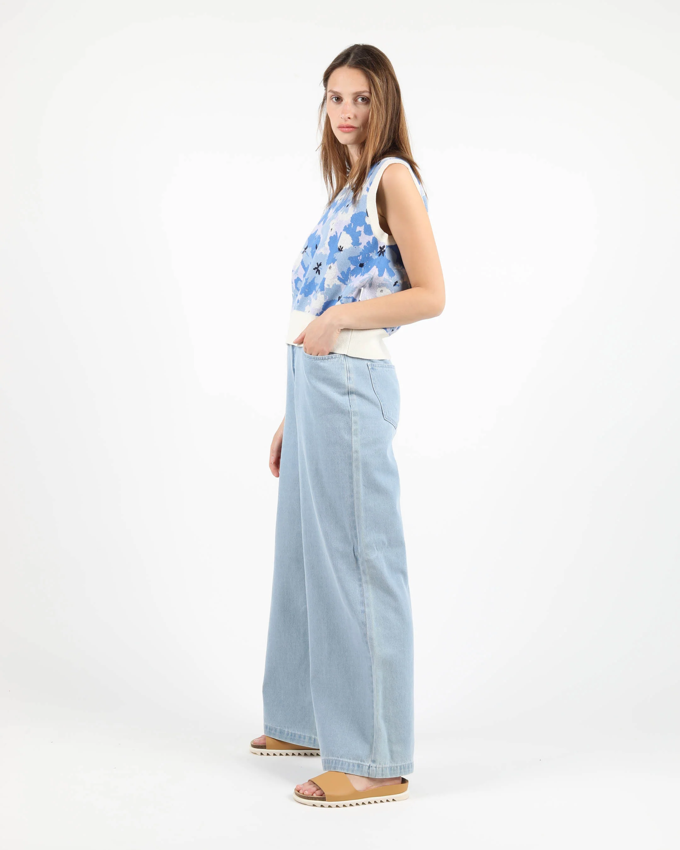 Jacquard Knit Vest - Image 4